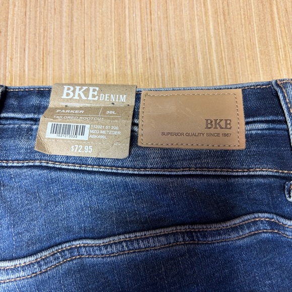 BKE Buckle Parker Universal Fit High Rise Tailored Bootcut Jeans 30x33.5 Stretch - Picture 8 of 14